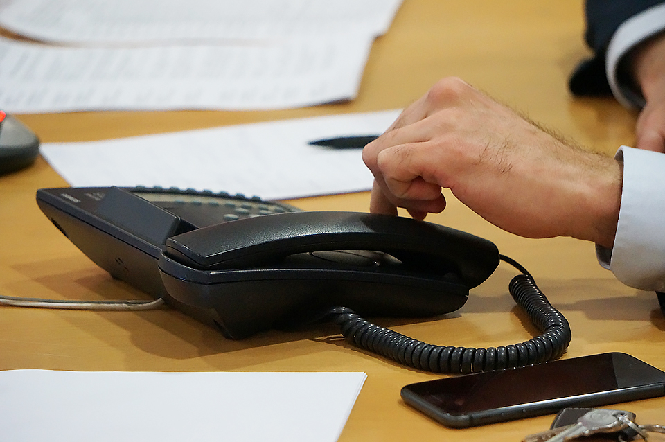 Помощник Президента – инспектор по Могилевской области провел прямую телефонную линию
