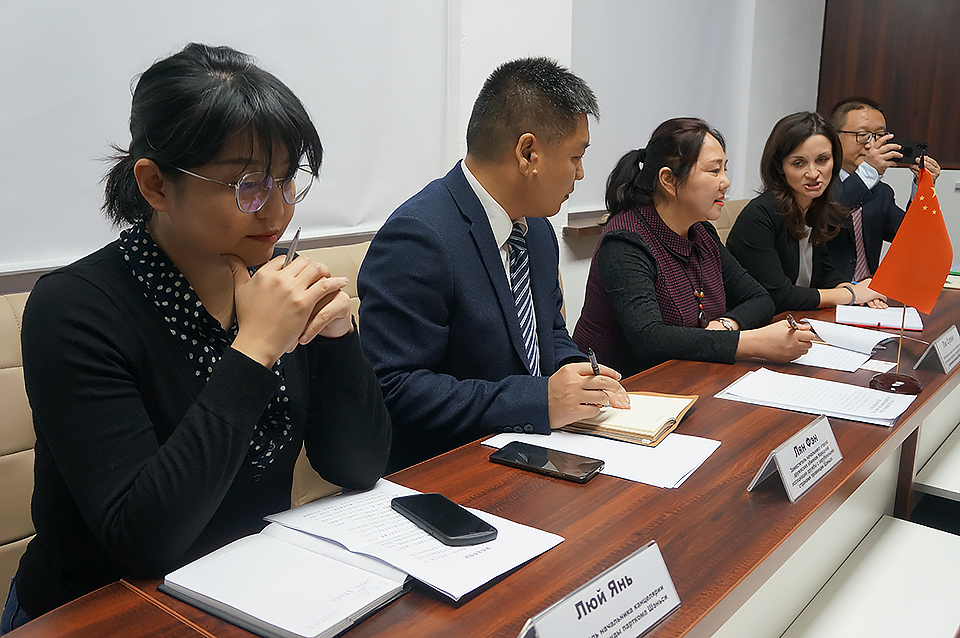 Могилевская область и китайская провинция Шэньси планируют подписать Могилевская область и китайская провинция Шэньси планируют подписать в 2020 году договор об установлении побратимских отношений