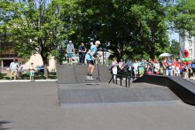 Скейт-стритбольная площадка в городском парке Осипович 