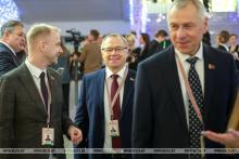 Делегаты ВНС Могилевской области прибывают во Дворец Республики