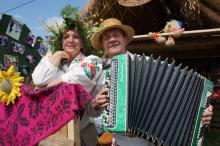 Александрия собирает друзей