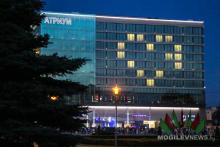 Концерт возле «Атриума»