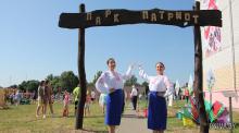 Детская площадка «Из одного металла льют медаль за бой, медаль за труд» в аг. Вейно Могилевского района